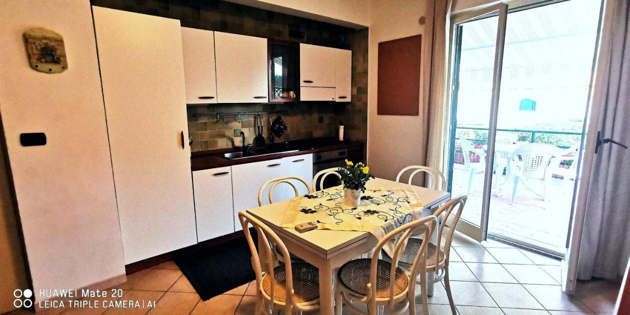 Sea Garden, Fronte Mare Con Piscina Apartment Mascali Luaran gambar