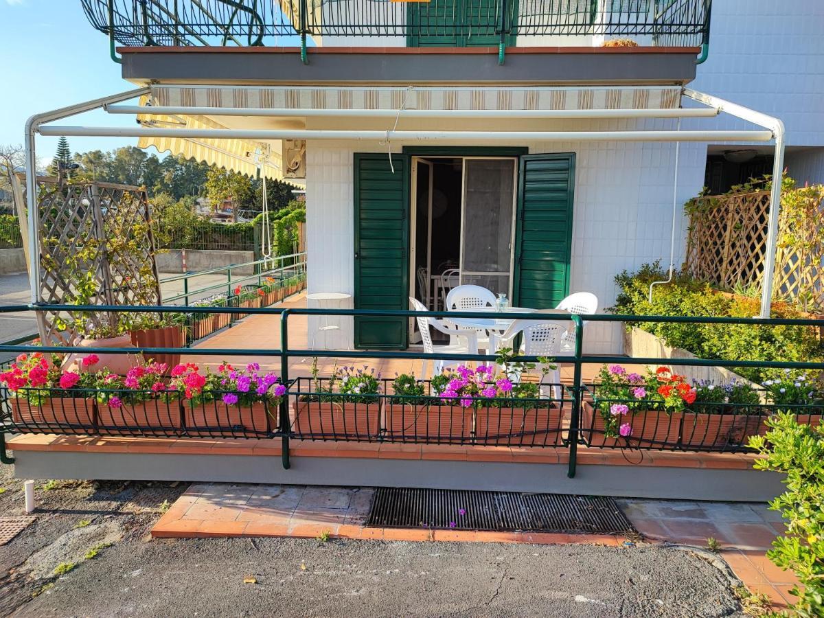 Sea Garden, Fronte Mare Con Piscina Apartment Mascali Luaran gambar